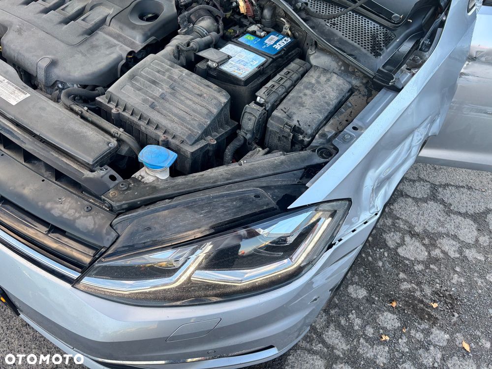 Volkswagen Golf 2.0 TDI SCR DSG Highline - 19