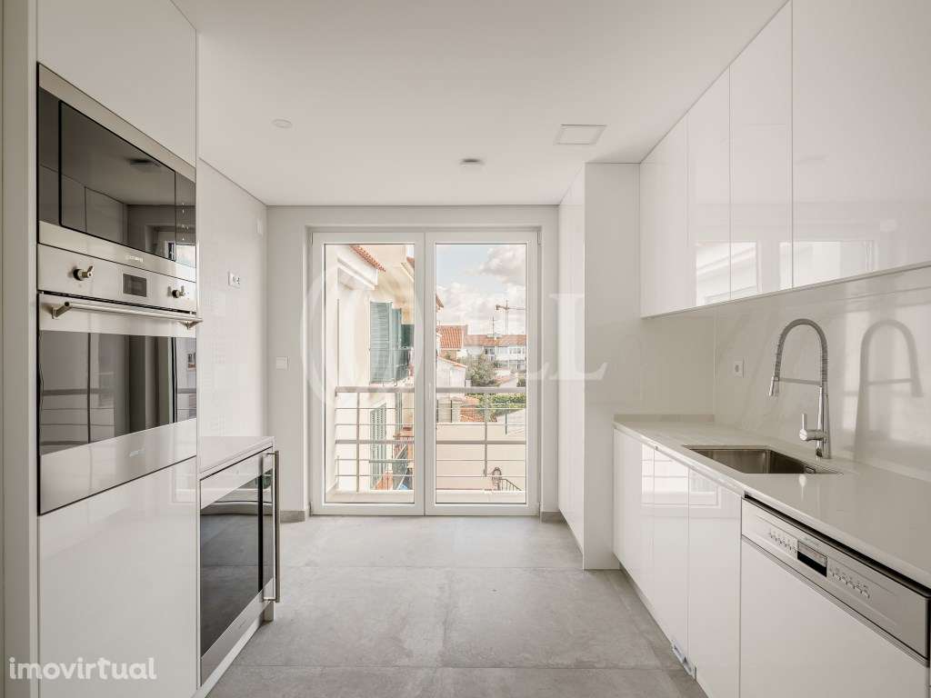 Apartamento T3 com varanda, em Carcavelos, Cascais - Grande imagem: 3/15