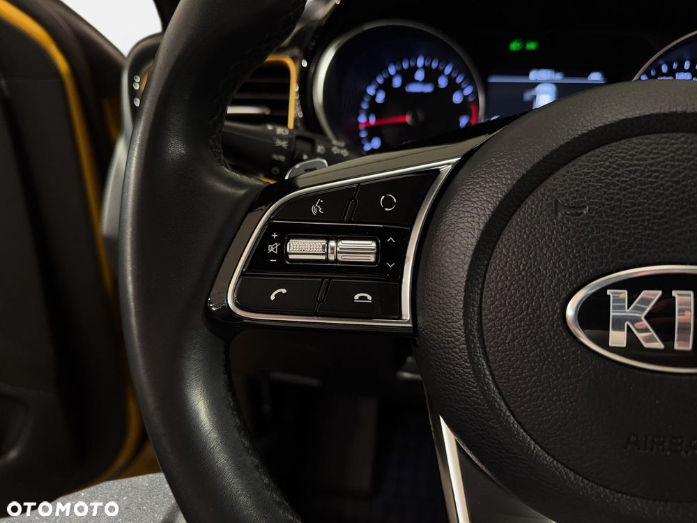 Kia XCeed - 18