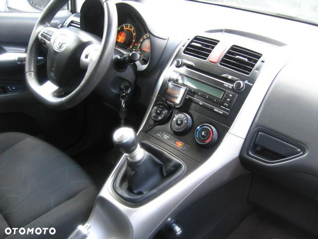 Toyota Auris 1.6 Luna - 18