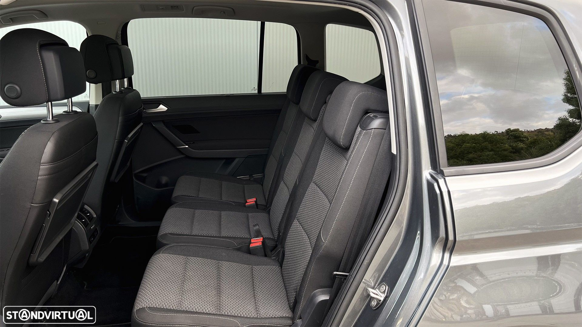 VW Touran 1.6 TDI Confortline DSG - 27