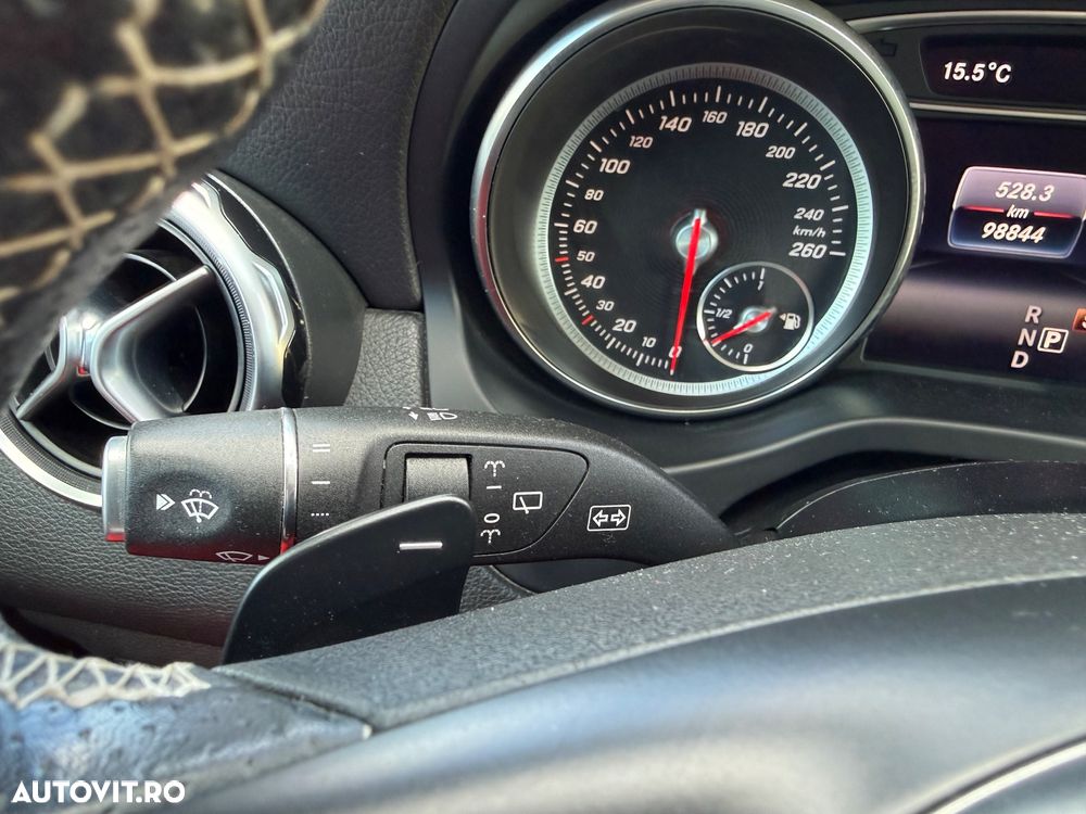 Mercedes-Benz GLA 200 d 4MATIC Aut. - 18