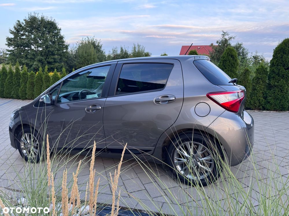 Toyota Yaris 1.5 Premium - 5