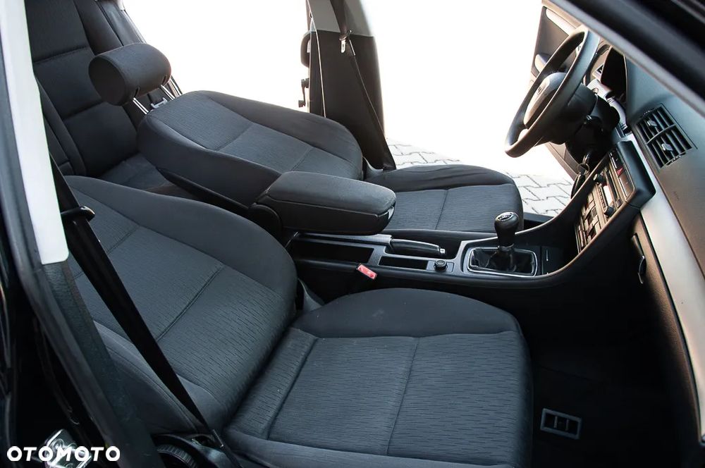Audi A4 Avant 2.0 TDI - 15