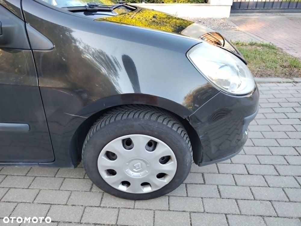 Renault Clio - 15