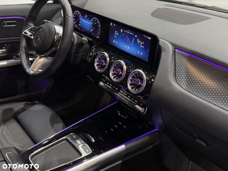 Mercedes-Benz GLA 200 Progressive - 9