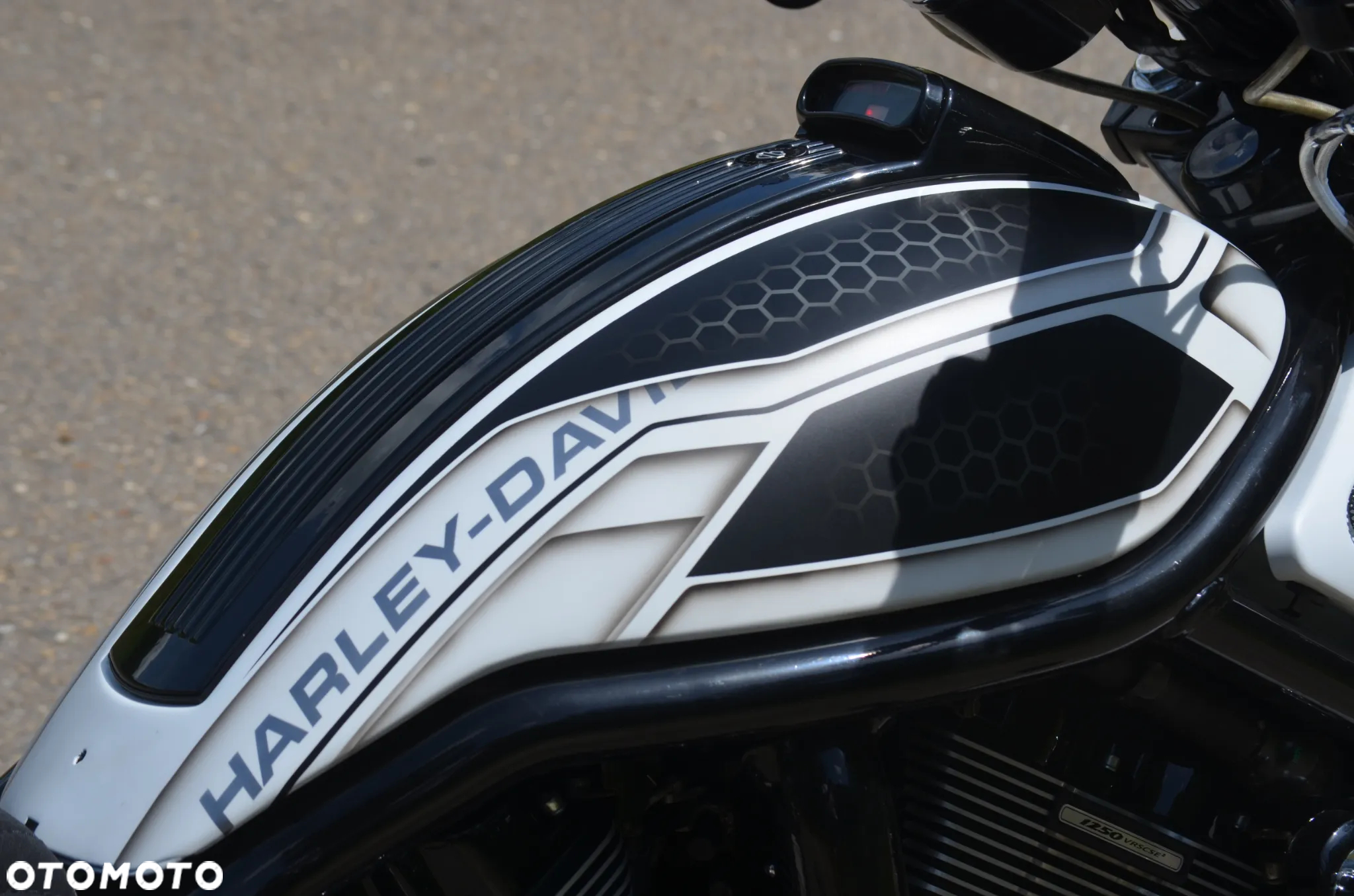 Harley-Davidson V-Rod Night Rod - 37