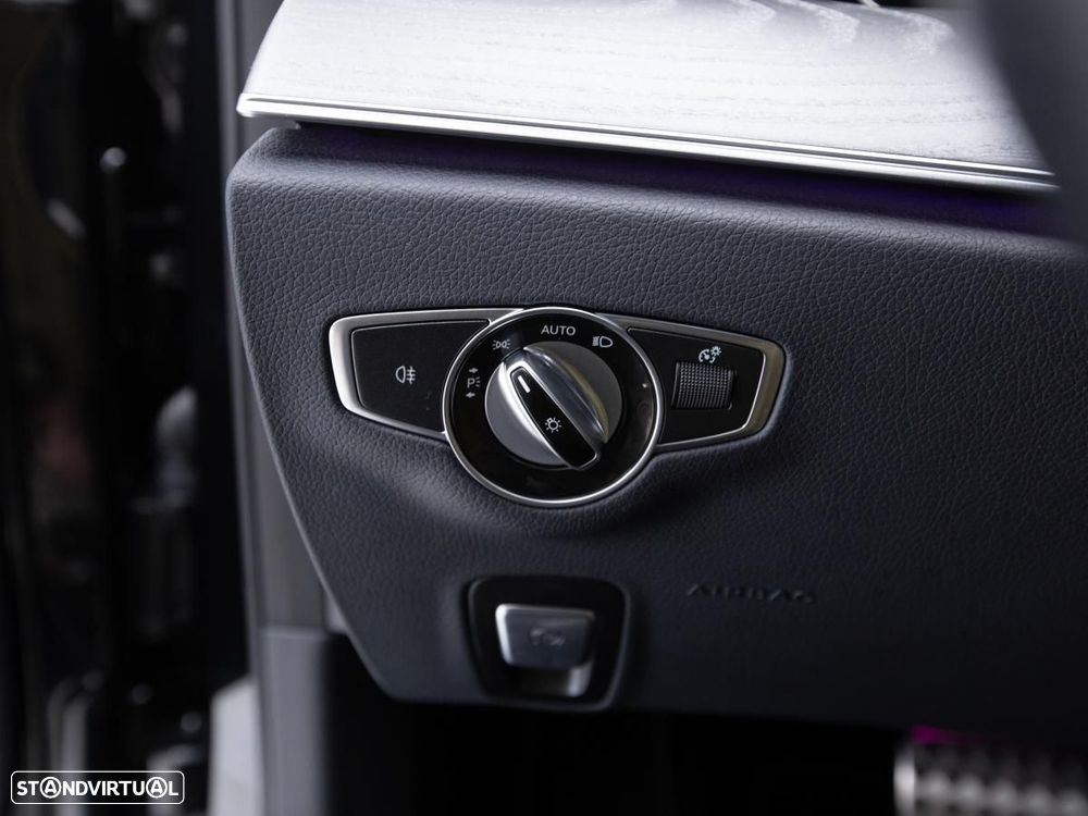 Mercedes-Benz E 300 de 4Matic 9G-TRONIC AMG Line - 21