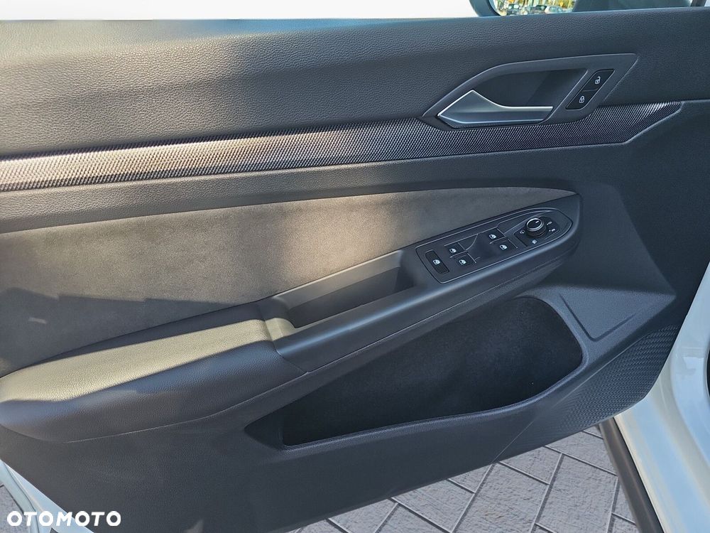 Volkswagen Golf - 14