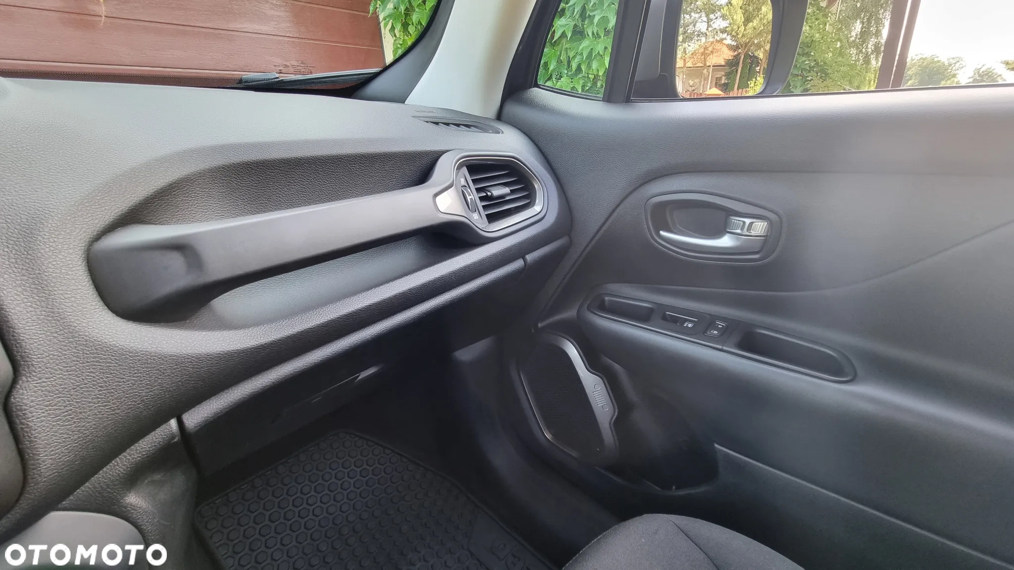 Jeep Renegade 1.3 GSE T4 Turbo Limited 4x4 S&S - 12