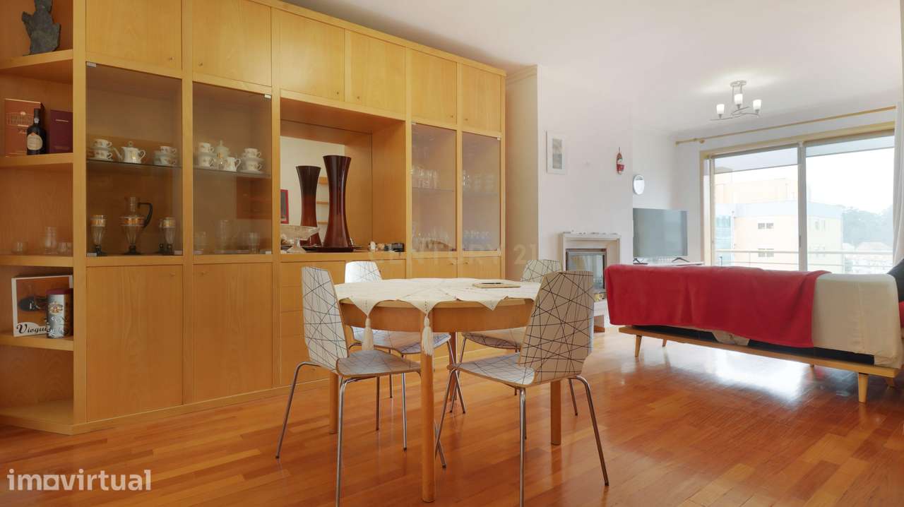 Apartamento T3 Caulinos, 2 Lugares de Garagem e Arrumos - Grande imagem: 4/38
