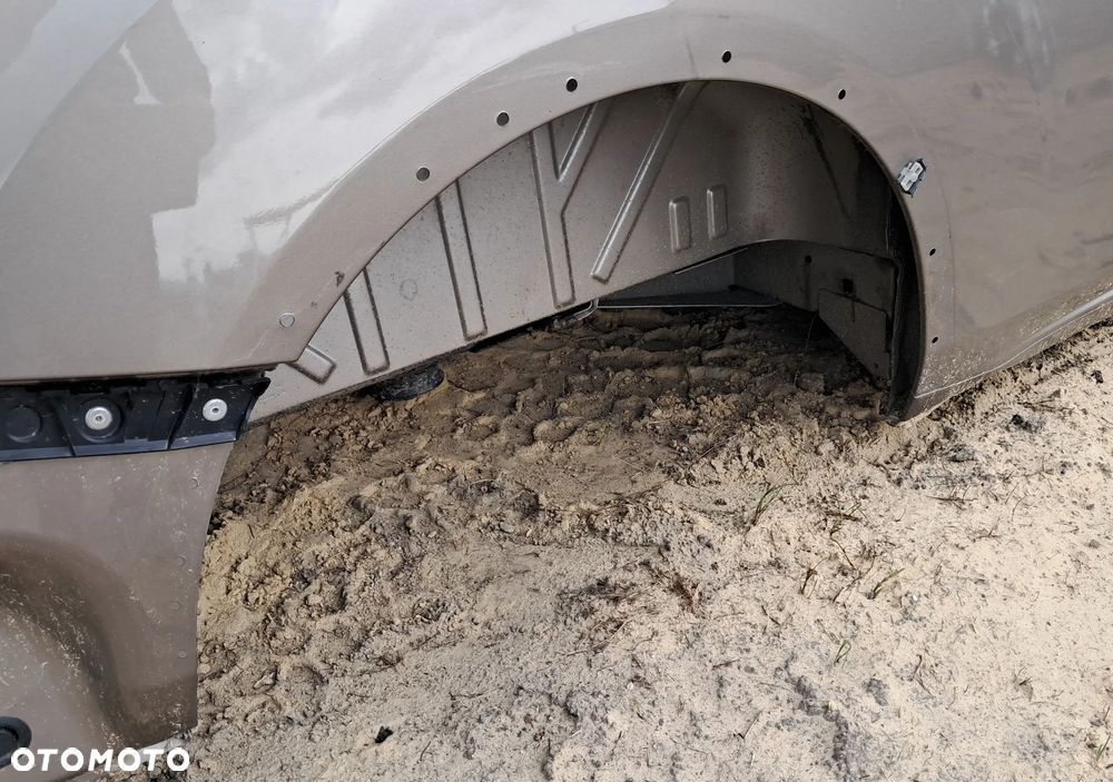 Bok Błotnik Poszerzony Tył Tylny Pod Klapę Prawy Ćwiartka Poszycie Osobowy Przeszklony Ford Custom Lift 2018-2023 - 2