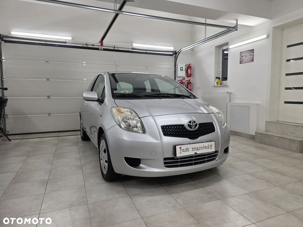 Toyota Yaris - 35