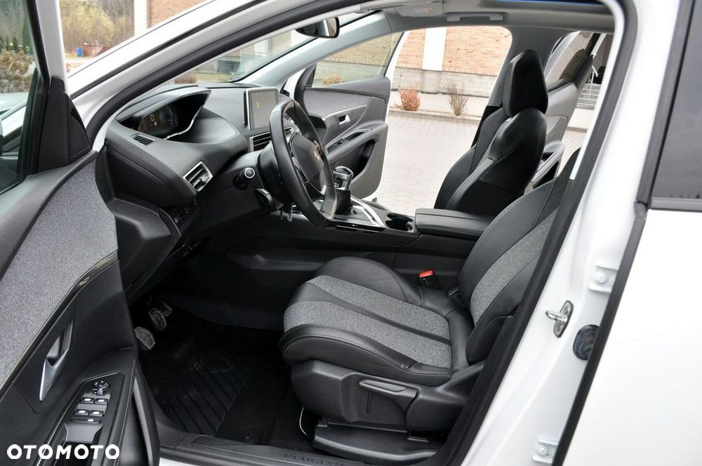 Peugeot 3008 - 21