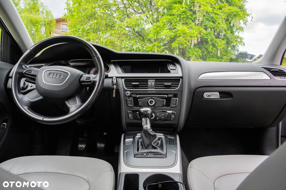 Audi A4 Limousine ver-2-0-tfsi-quattro - 8