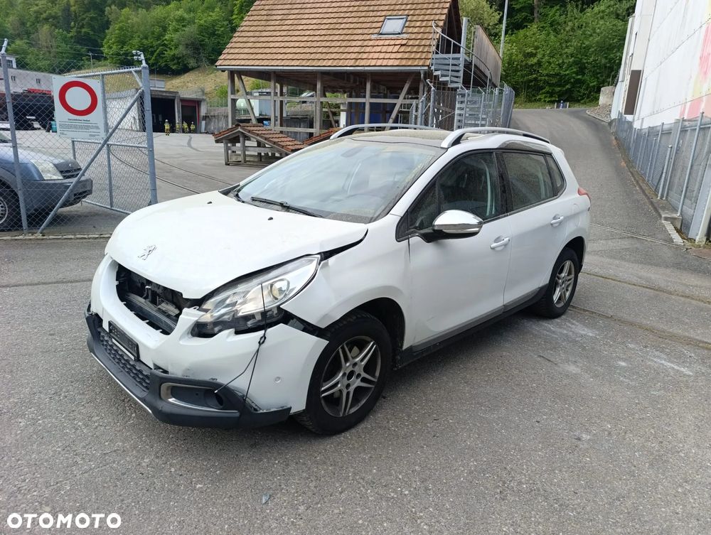 Peugeot 2008 120 VTI Automatik Active - 3