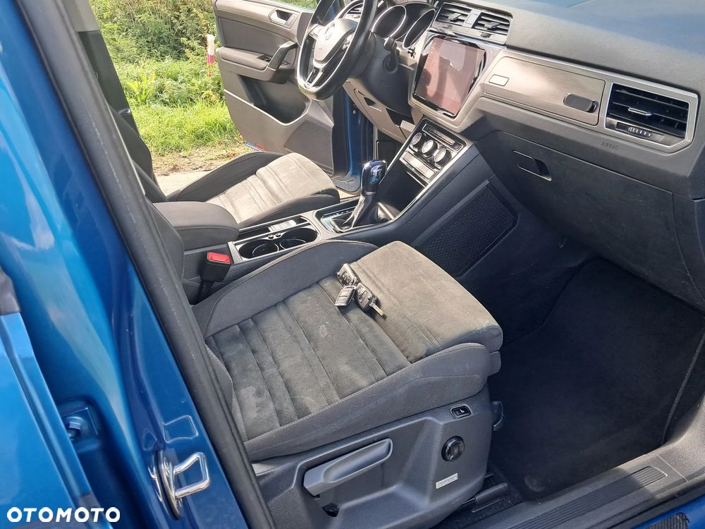 Volkswagen Touran 1.6 TDI SCR DSG IQ.DRIVE - 7