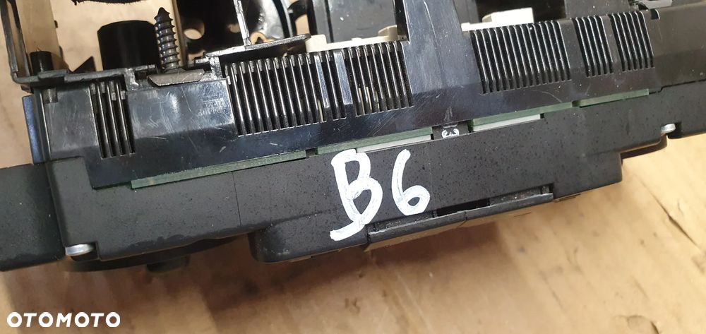 Panel nawiewu powietrza VW Passat B6 - 7