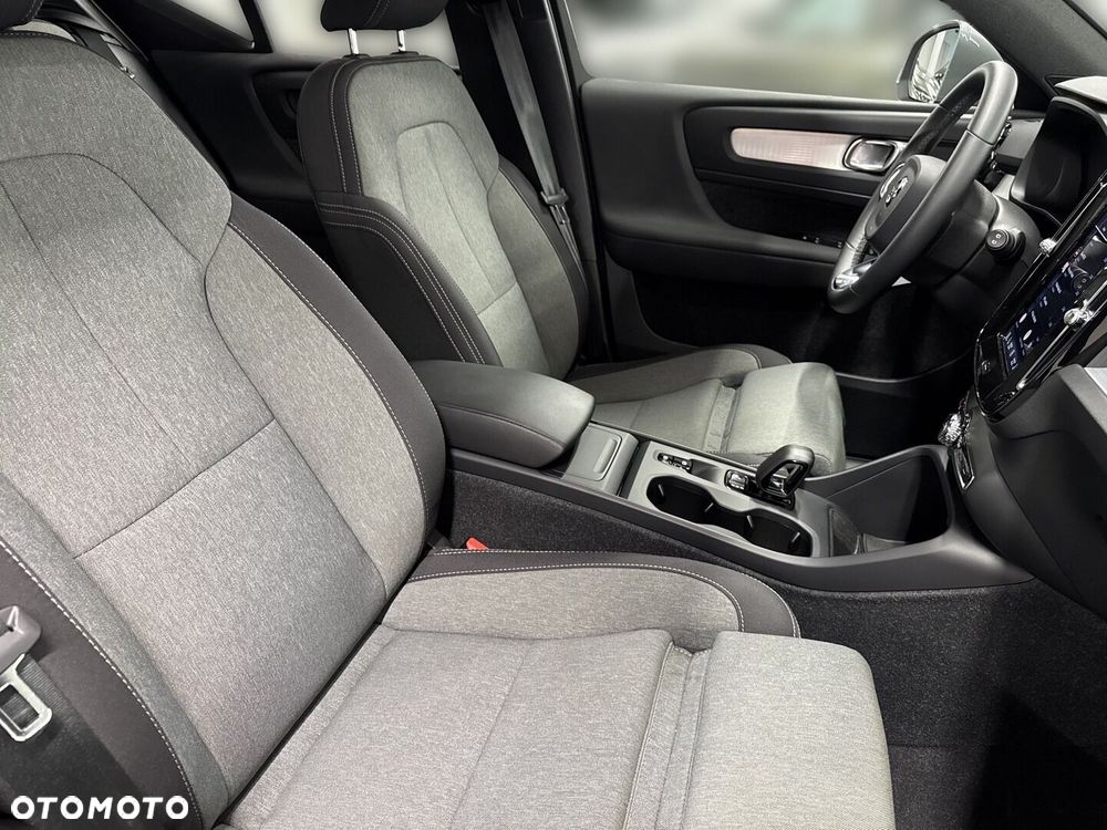 Volvo XC 40 B3 Core - 25