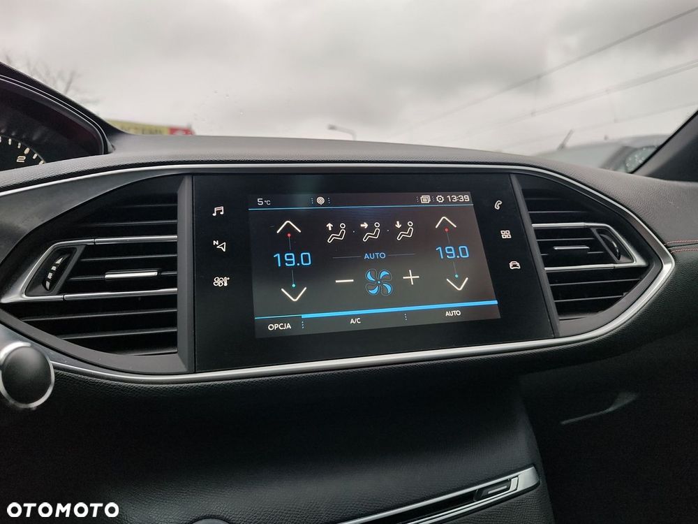 Peugeot 308 - 21