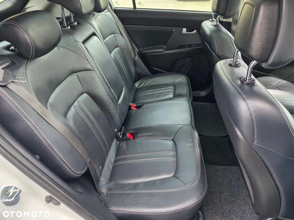 Kia Sportage 1.6 GDI 2WD Fifa World Cup Edition - 17