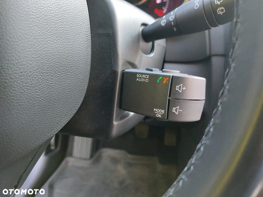 Renault Clio 0.9 Energy TCe Limited - 18