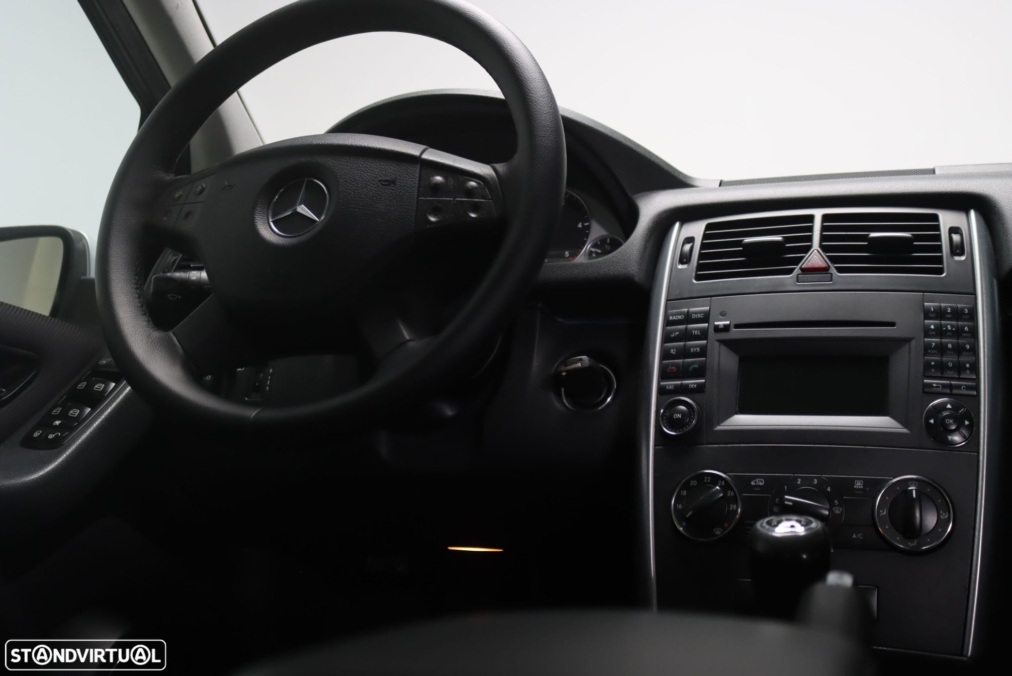 Mercedes-Benz B 180 CDi - 9