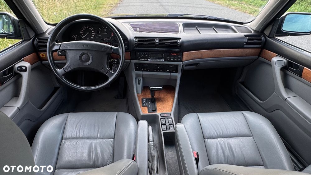 BMW Seria 7 - 8