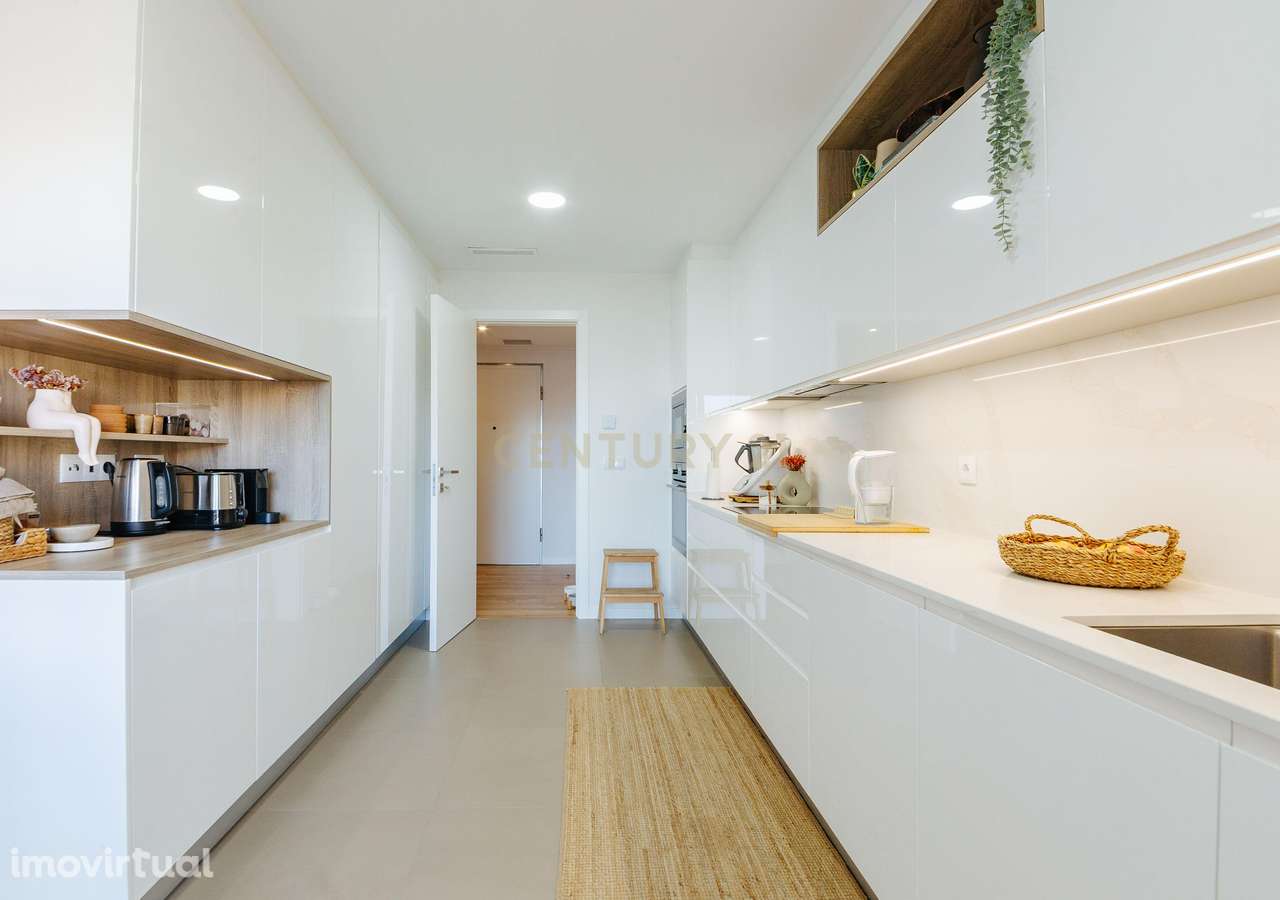 T3 COMO NOVO  2 VARANDAS COM BOX A 5 MIN.AEROPORTO DE LISBOA - Grande imagem: 2/25