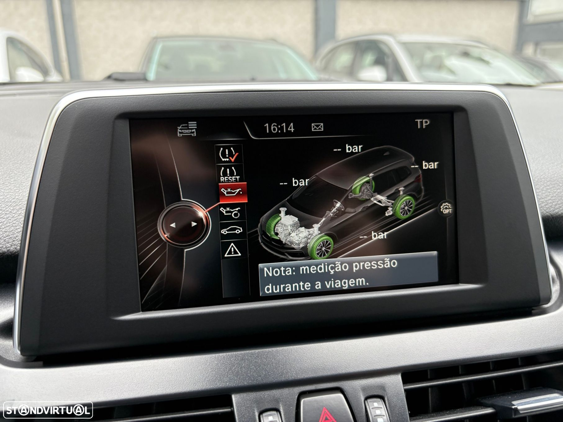 BMW 216 Gran Tourer d 7L Line Luxury - 32
