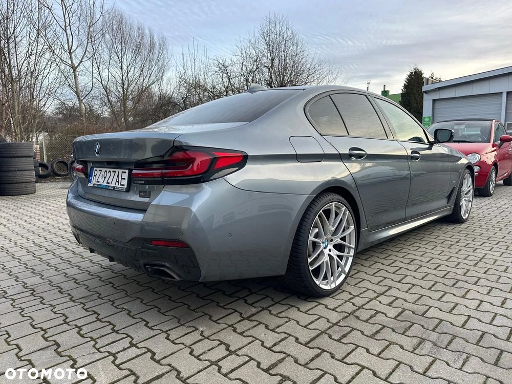 BMW Seria 5 520d xDrive - 5