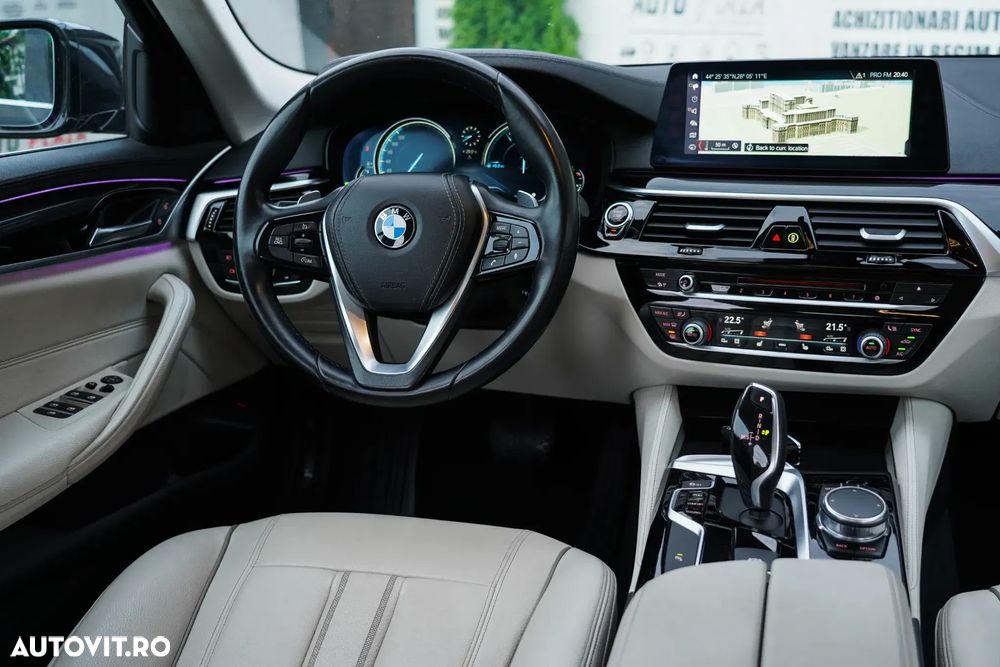 BMW Seria 5 520d xDrive Aut. Luxury Line - 17