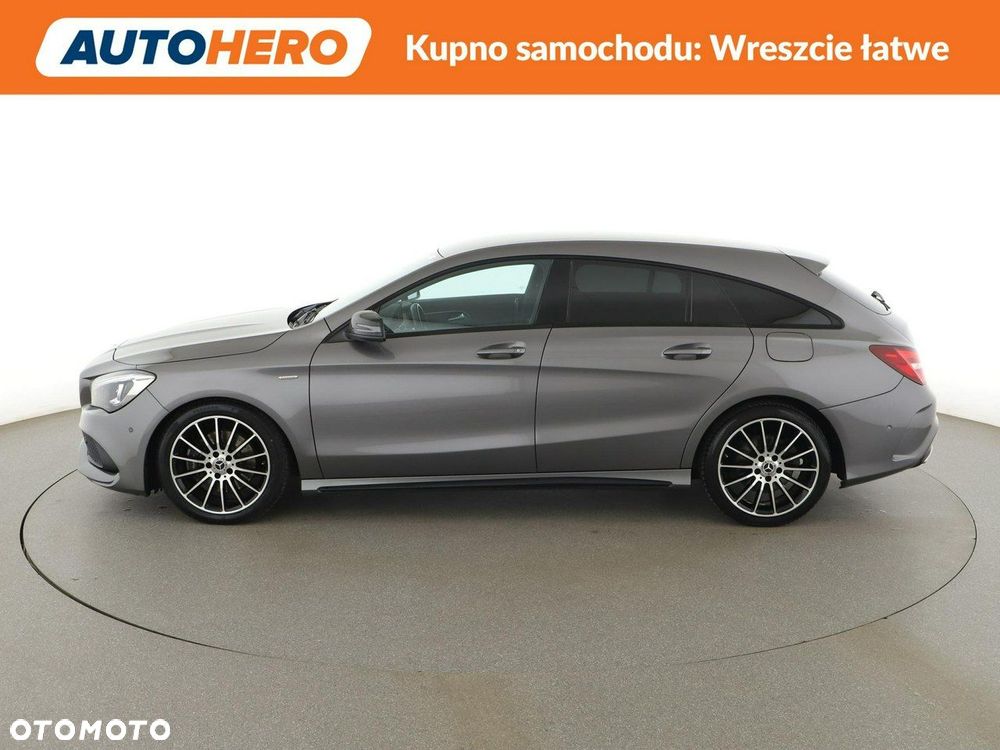 Mercedes-Benz CLA 220 4Matic 7G-DCT AMG Line - 3