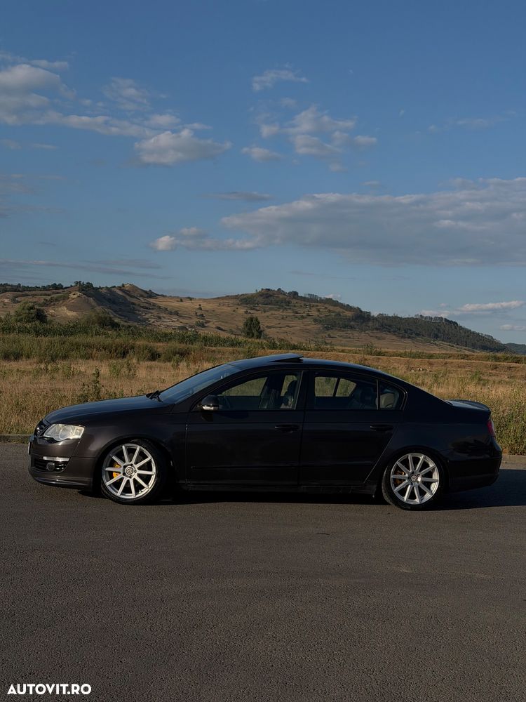 Volkswagen Passat 2.0TDI Sportline DPF DSG - 3