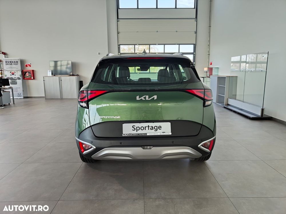Kia Sportage 1.6 T-GDI 7DCT HP 4x2 MHEV Urban - 4