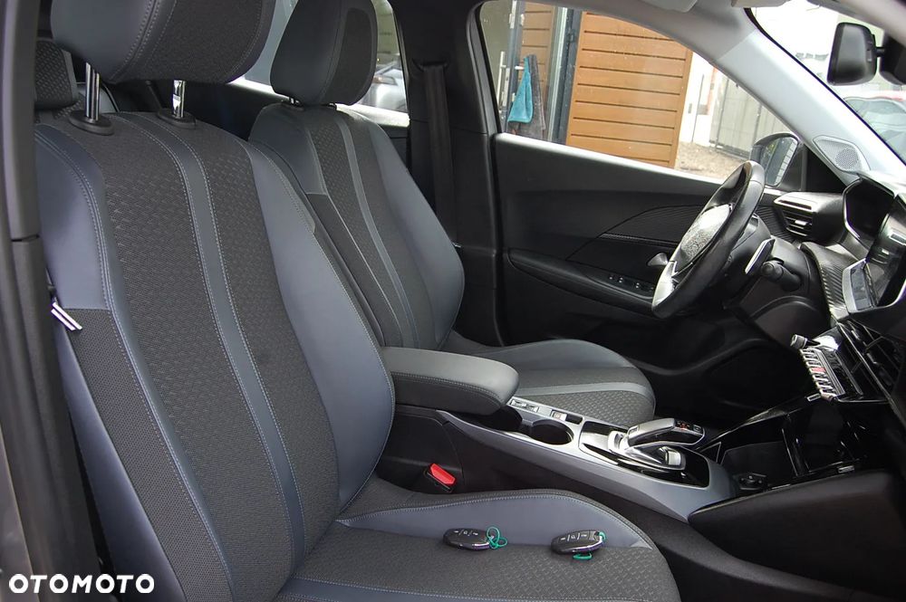 Peugeot 2008 PureTech 130 EAT8 Allure - 7