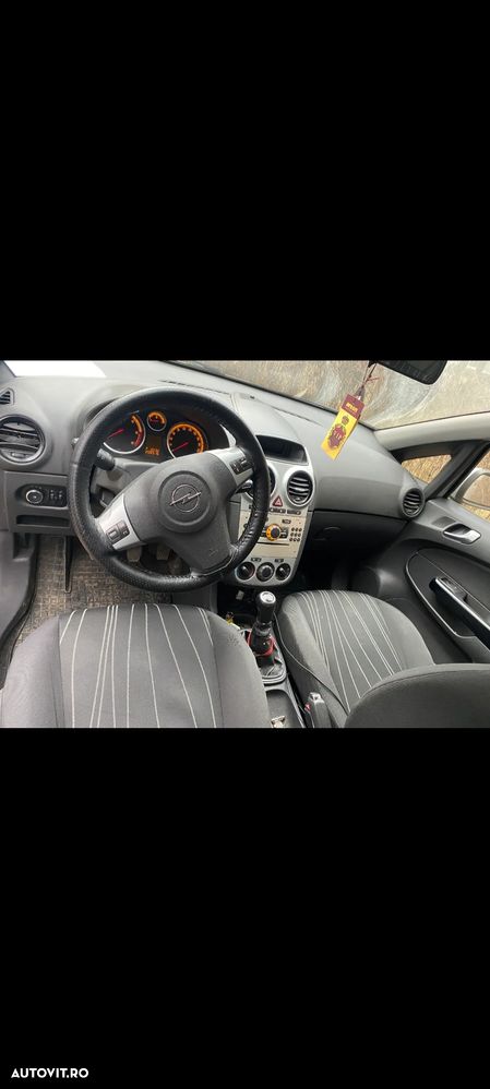 Opel Corsa 1.3 CDTI EcoFlex Cosmo - 4