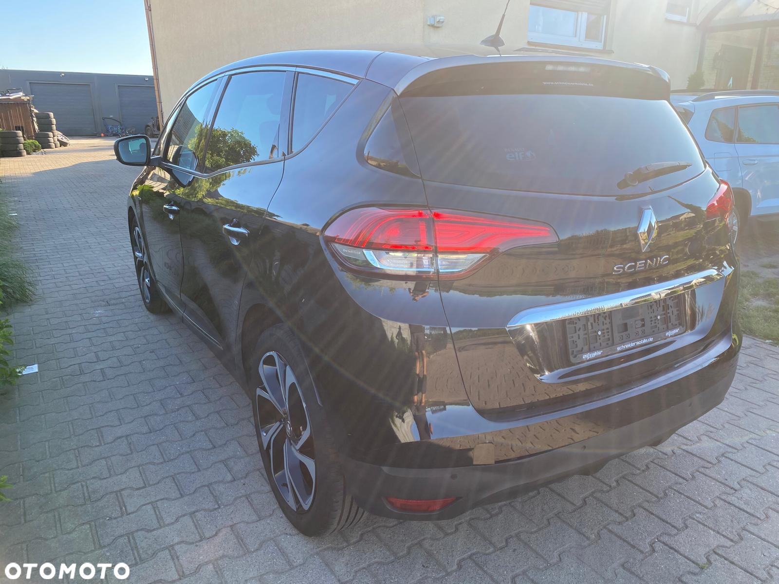 Renault Scenic ENERGY dCi 160 EDC INITIALE PARIS - 3