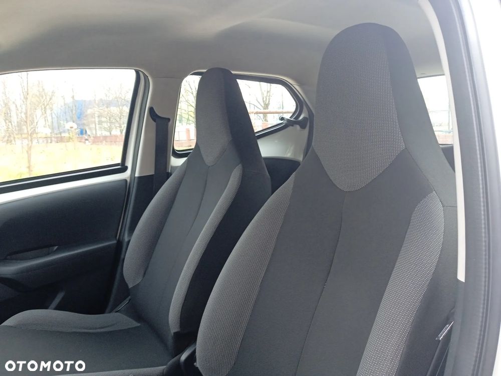 Toyota Aygo 1.0 VVT-i Color Edition - 8