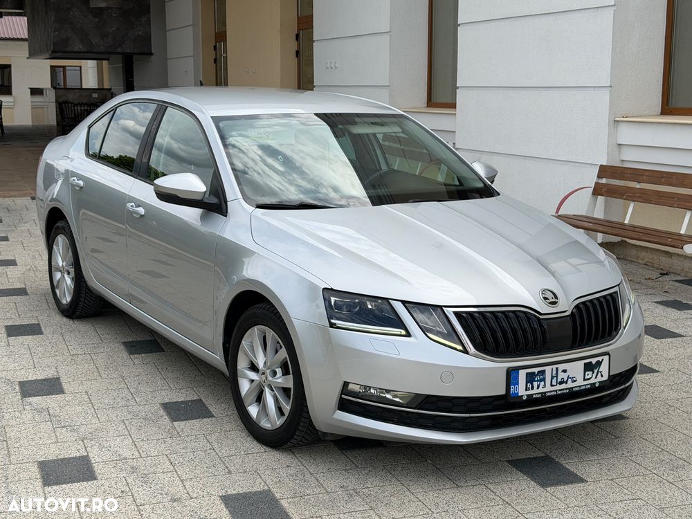 Skoda Octavia 1.6 TDI DSG Ambition - 2