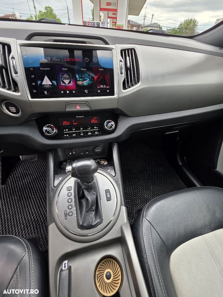 Kia Sportage 2.0 DSL HP 6AT 4x4 Style - 11