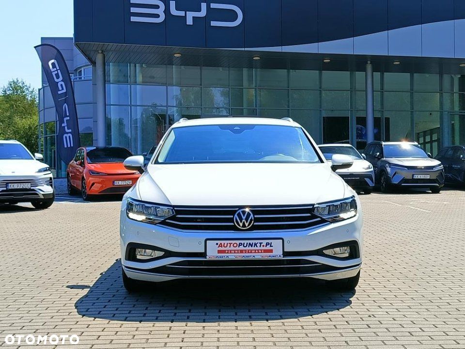Volkswagen Passat - 8