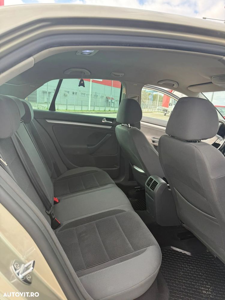 Volkswagen Jetta 1.4 TSI Sportline - 7