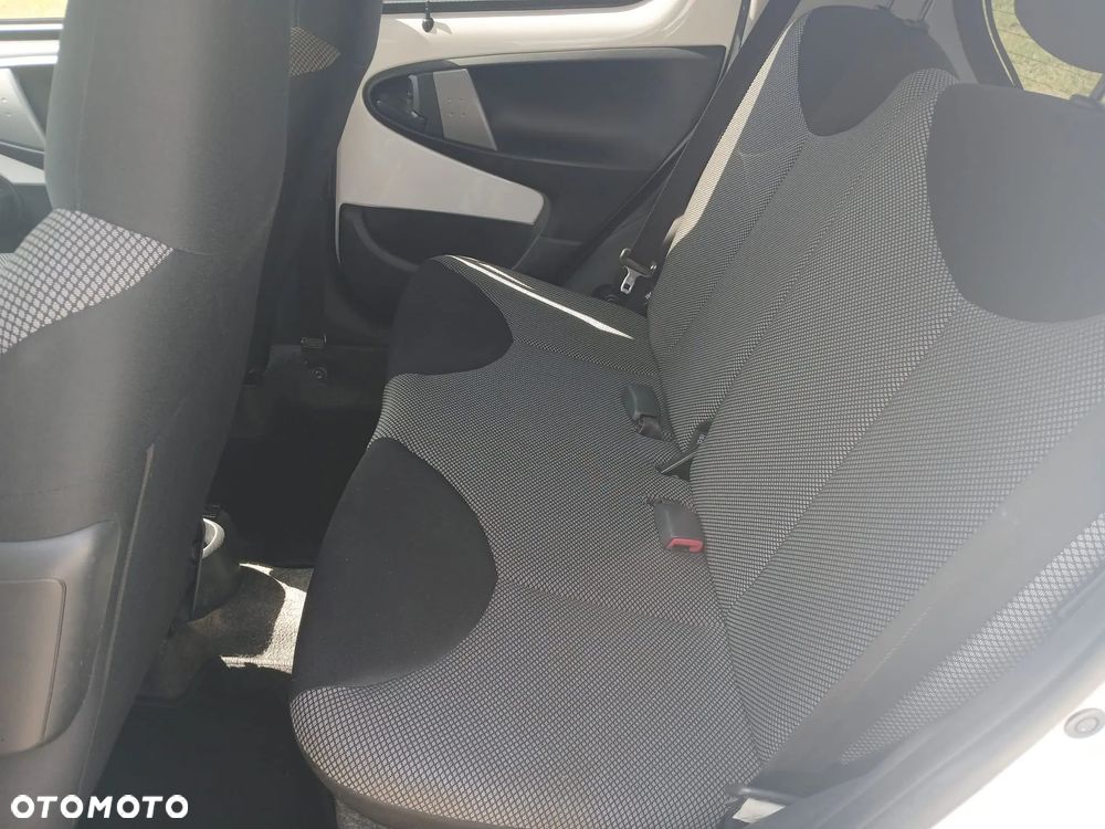 Toyota Aygo City - 11