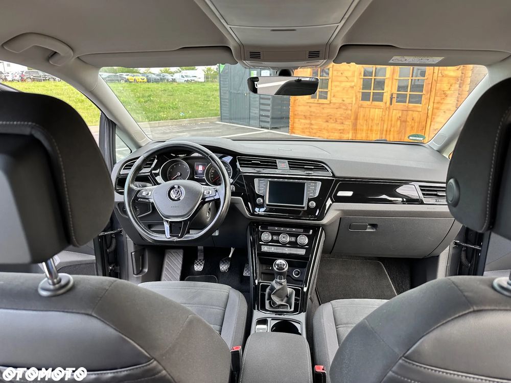 Volkswagen Touran 1.4 TSI BMT Highline - 8