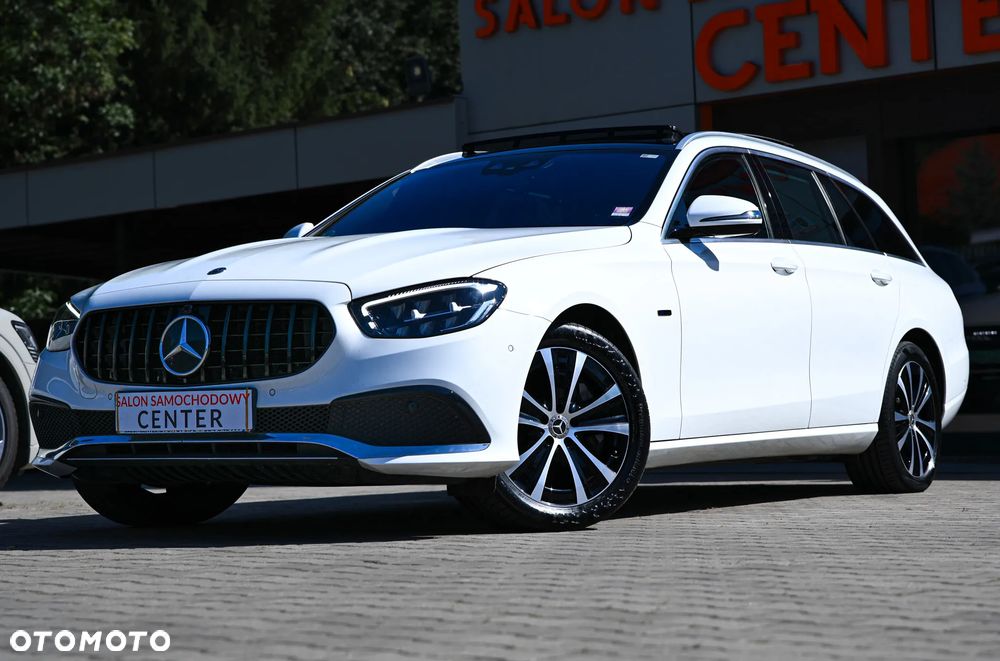 Mercedes-Benz Klasa E 300 de 9G-TRONIC - 39