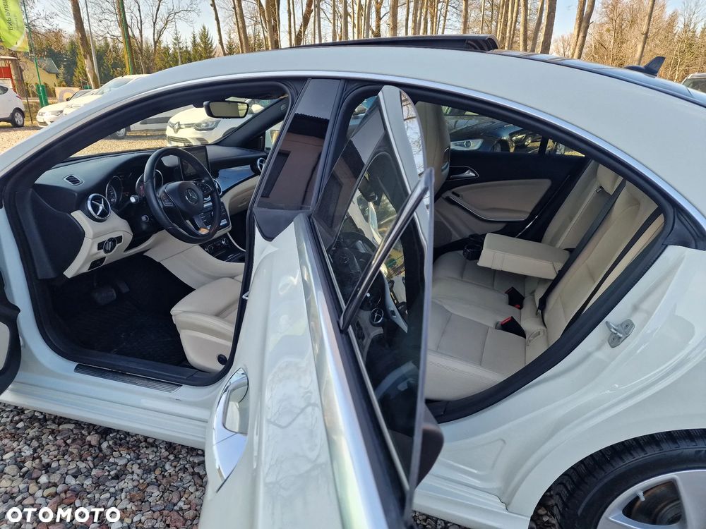 Mercedes-Benz CLA - 9