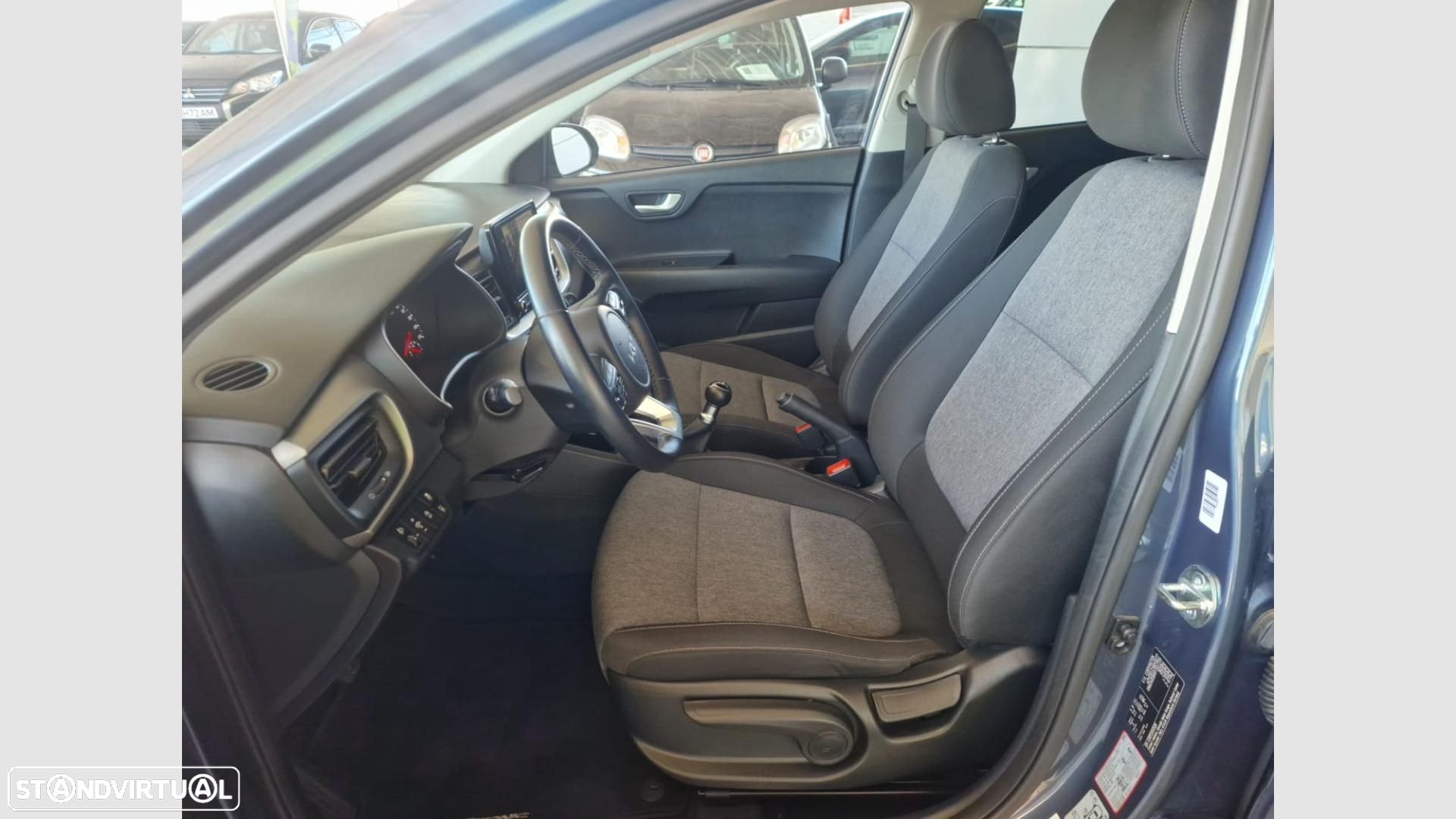Kia Stonic 1.2 Dynamic - 11