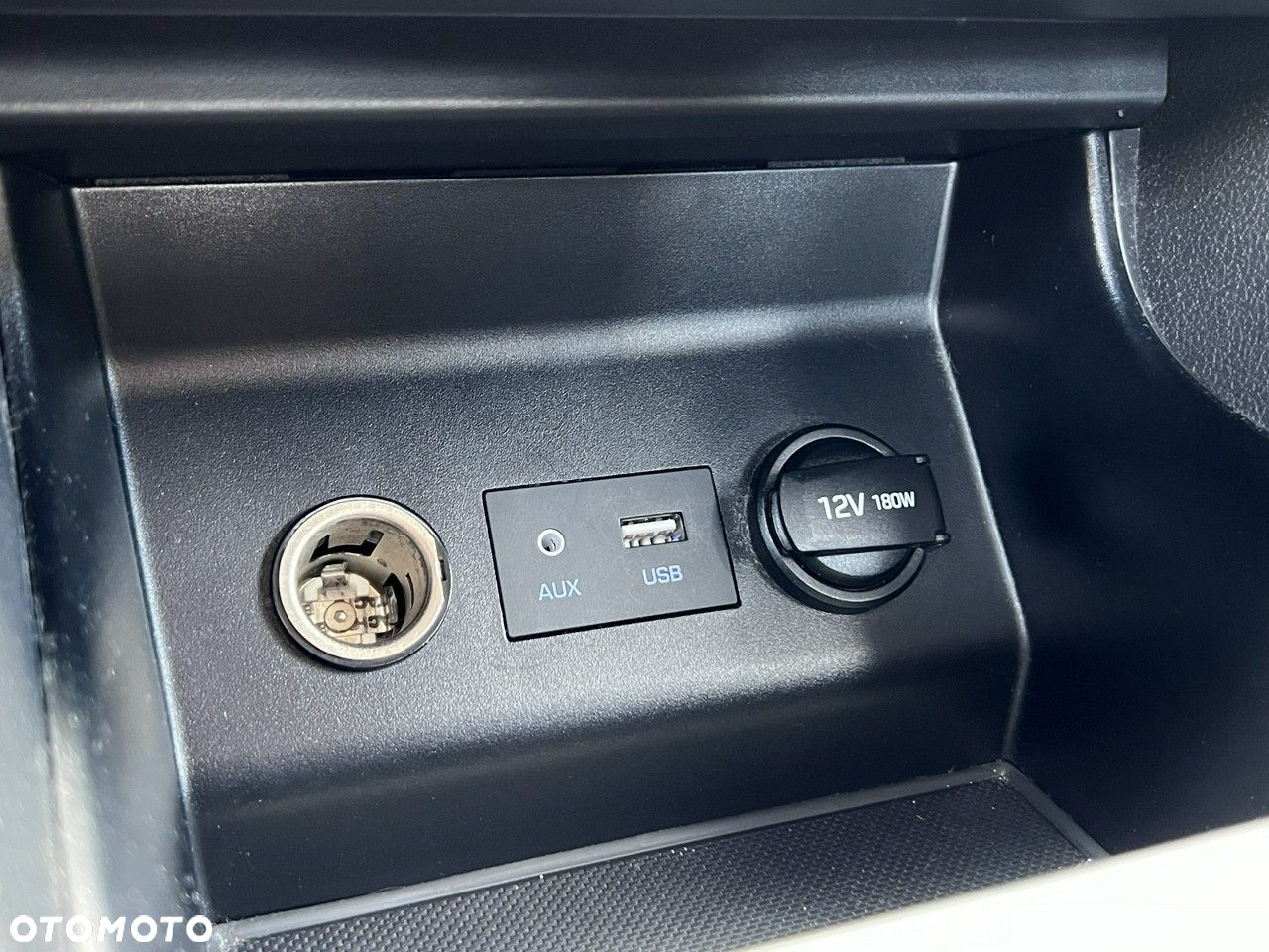 Hyundai Elantra - 29