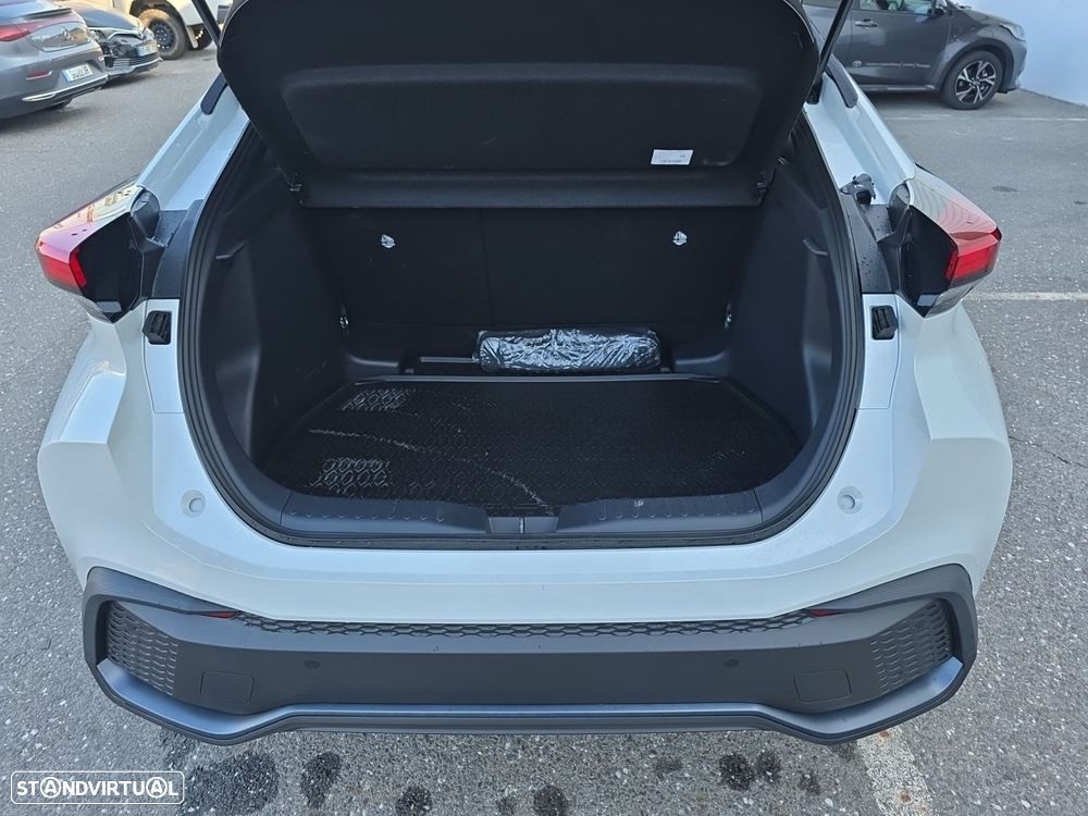 Toyota C-HR - 24